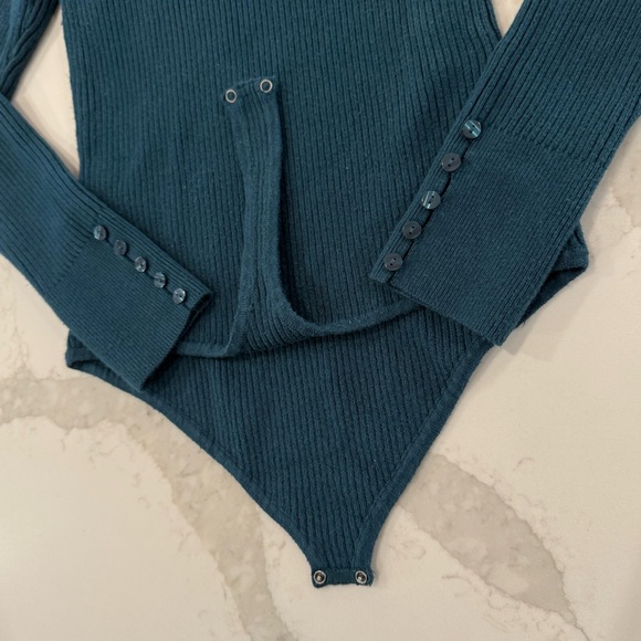 Abercrombie & Fitch Ribbed V-Neck Knit Sweater Body Suit Women’s Large Teal Blue - Picture 8 of 9